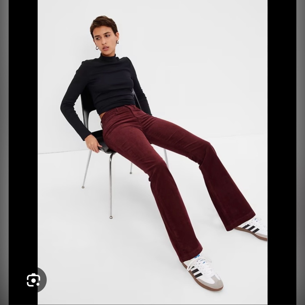 GAP High Rise '70s Flare Corduroy 25